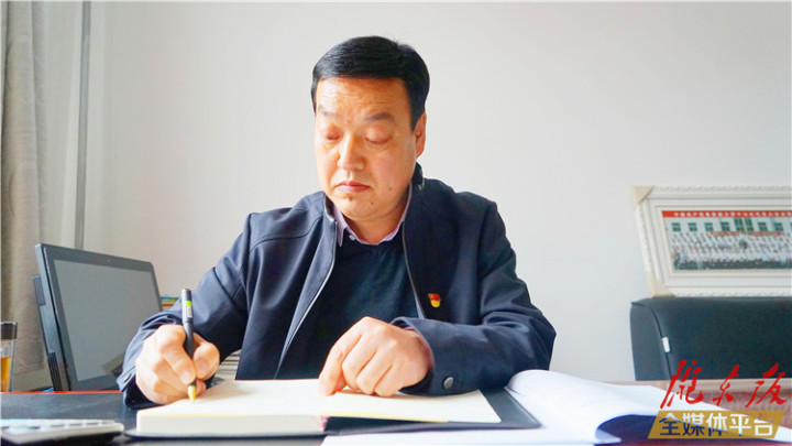 【脫貧攻堅(jiān)我來見證】脫貧攻堅(jiān)這份答卷，我們完成了