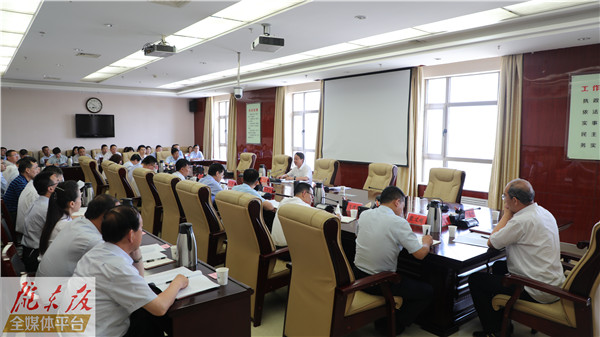 盧小亨在黨史學(xué)習(xí)教育專題黨課上強(qiáng)調(diào) 從百年黨史汲取奮進(jìn)力量 譜寫慶陽(yáng)高質(zhì)量發(fā)展新篇章