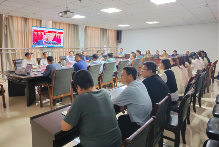 甘肅省第十四次黨代會(huì)在慶陽(yáng)市直水務(wù)系統(tǒng)引起熱烈反響