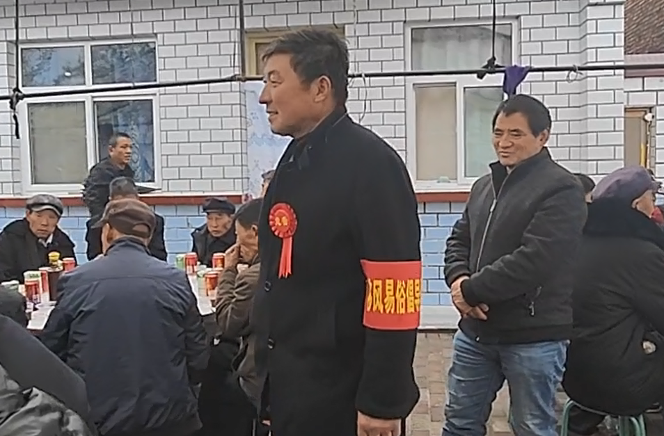 慶城：“簡辦不減愛” 幸?！拜p輕”來敲門