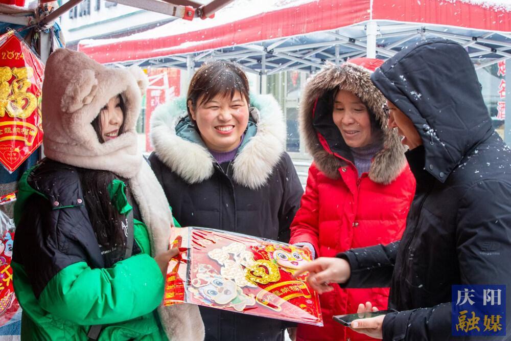【攝影報道】趕年集，備年貨，歡天喜地過大年