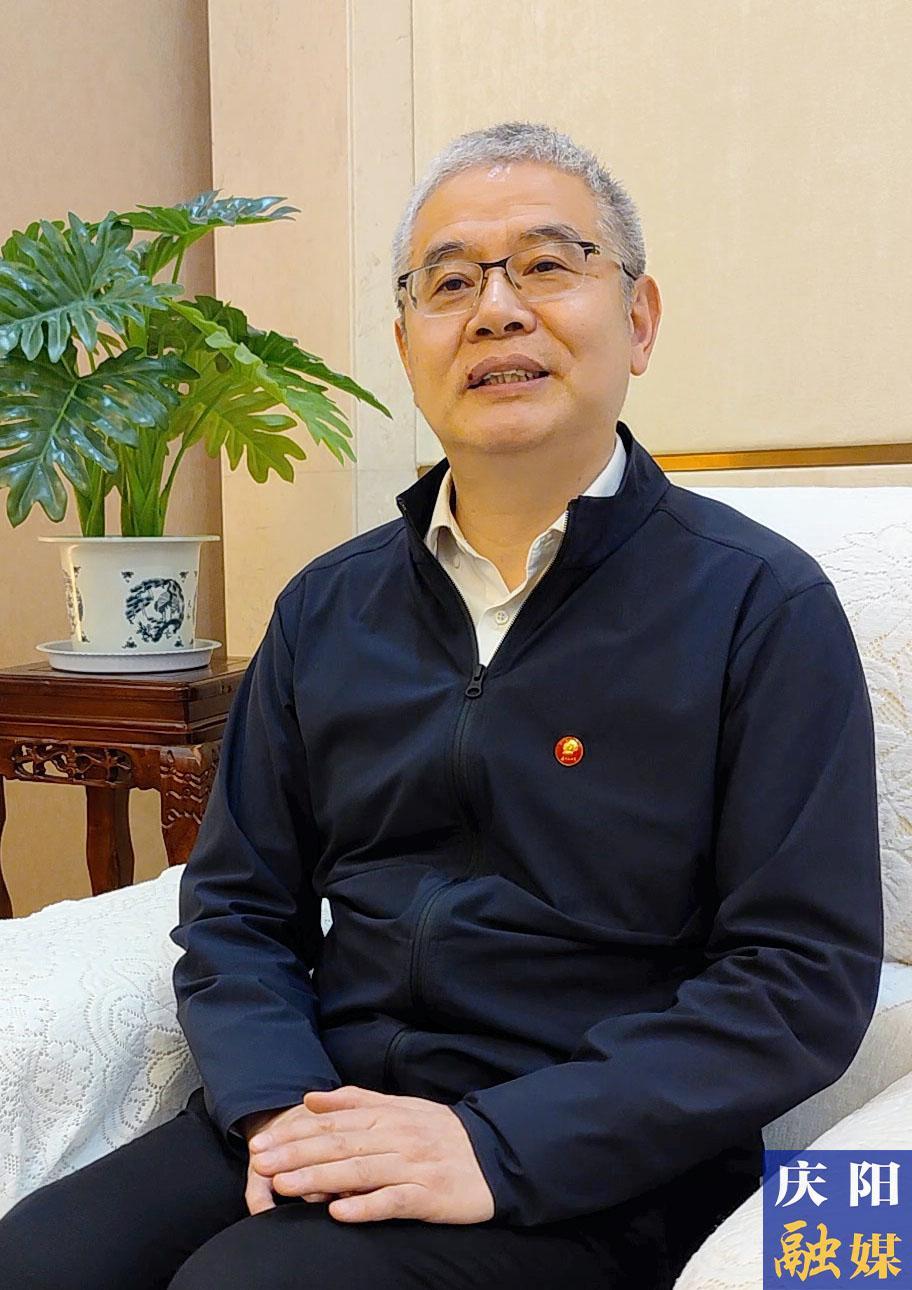 【微視頻】胡偉武：為國家構(gòu)建“數(shù)字中國”的時(shí)候 慶陽要打造自己的技術(shù)底座