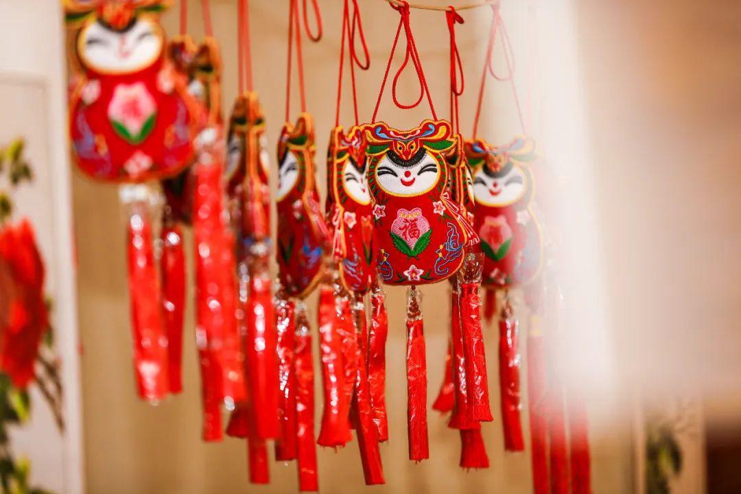 香約慶陽 包容天下丨慶陽香包，一針一線 送出如意祝福