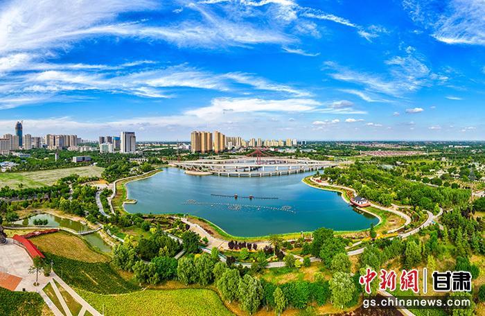 慶陽(yáng)上半年GDP達(dá)514.48億：能源資源鏈?zhǔn)介_(kāi)發(fā) 數(shù)字經(jīng)濟(jì)異軍突起
