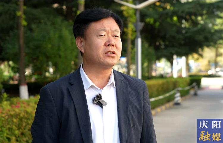 全力挖掘拓展數(shù)字資源 推動(dòng)招商選資晉位爭先 ——訪慶陽市機(jī)關(guān)事務(wù)管理局黨組書記、局長張曉龍