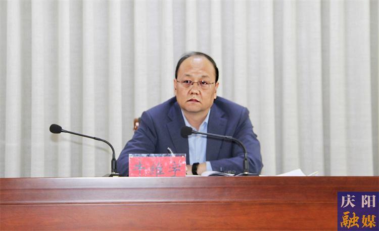 引大引強(qiáng)引頭部 為數(shù)字經(jīng)濟(jì)賦智賦能 ——訪(fǎng)慶陽(yáng)市住建局黨組書(shū)記、局長(zhǎng)牛維宇