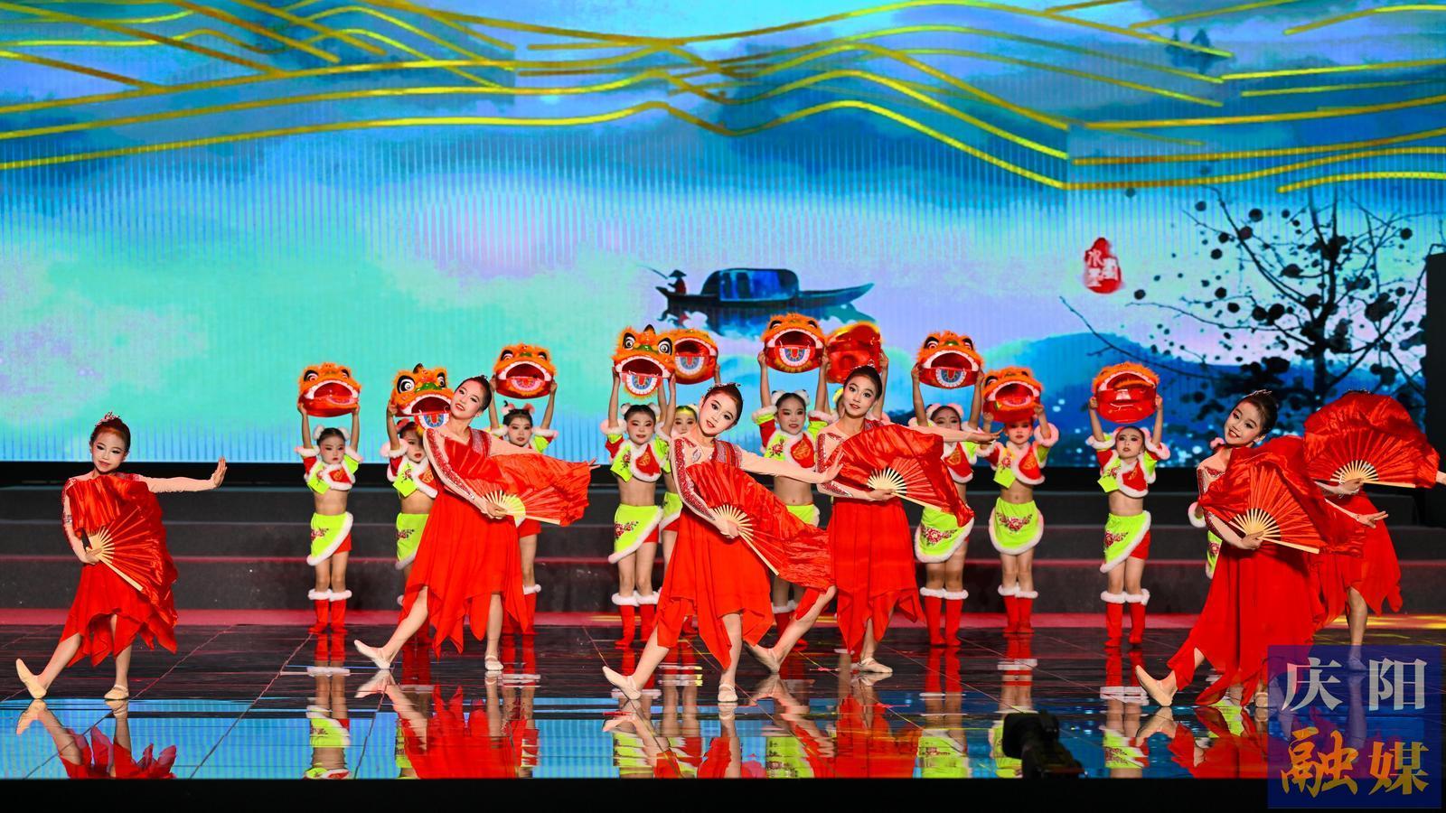 【攝影報(bào)道】“大劇院之春”2025慶陽市少兒春晚（第一場(chǎng)）舉行