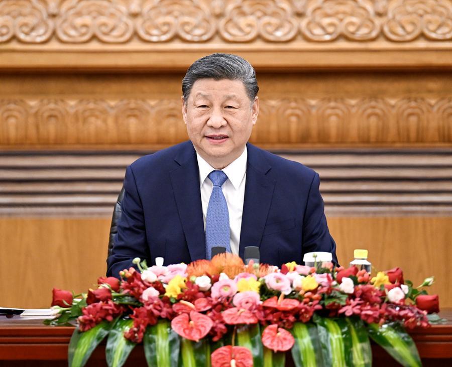 習(xí)近平會(huì)見(jiàn)國(guó)際工商界代表