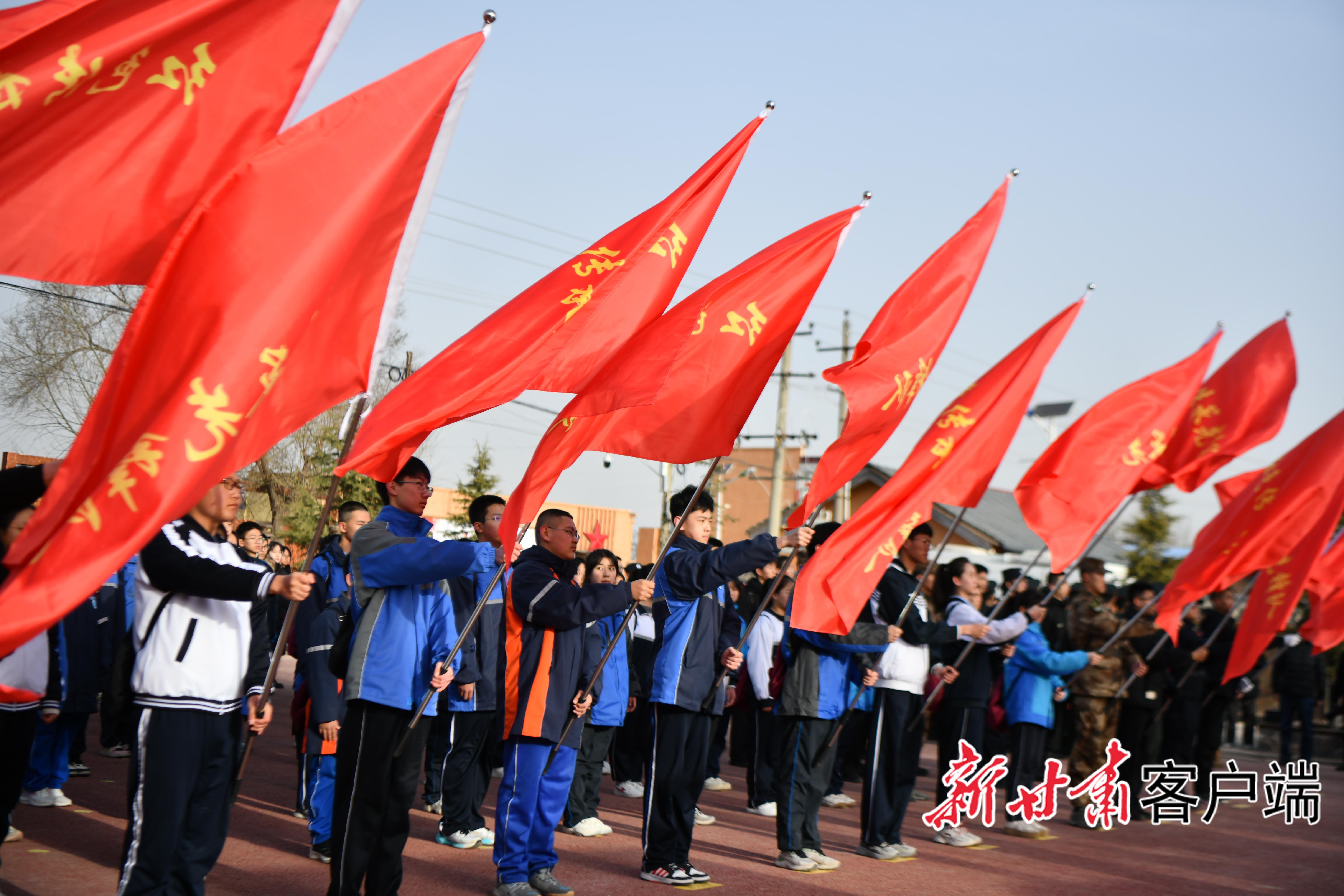 一堂“行走”的思政課——2025年甘肅省思政教育主題實踐活動啟動